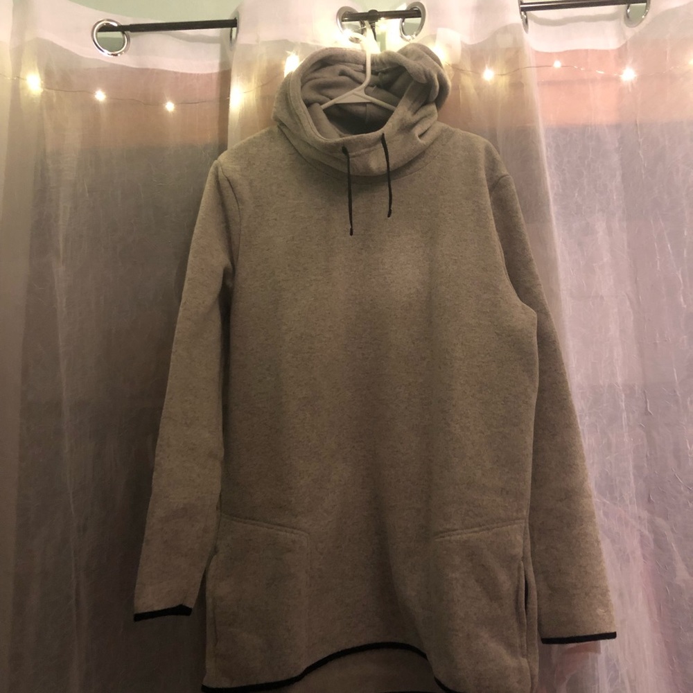 Everlast Extra Long Winter Workout Hoodie NWOT